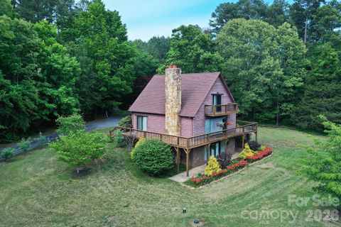 86 King Arthurs Court