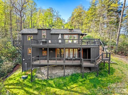 A home in The Preserve At Whiteside Cliffs, Highlands