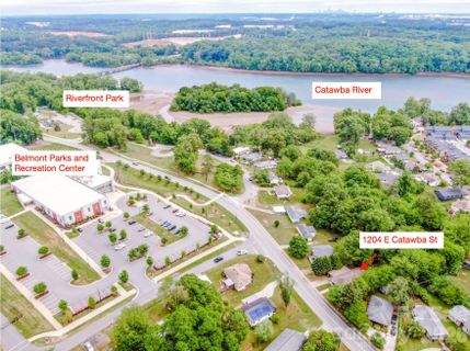 1204 E Catawba Street pending home in Aberfoyle, Belmont, NC