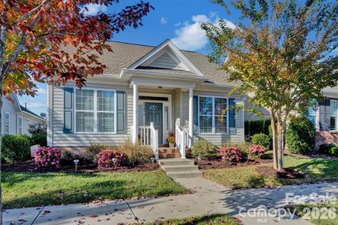 17836 Coulter Parkway pending home in Baileys Glen, Cornelius, NC
