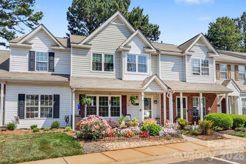 11629 Boxer Lane pending home in Hunter Downs, Charlotte, NC