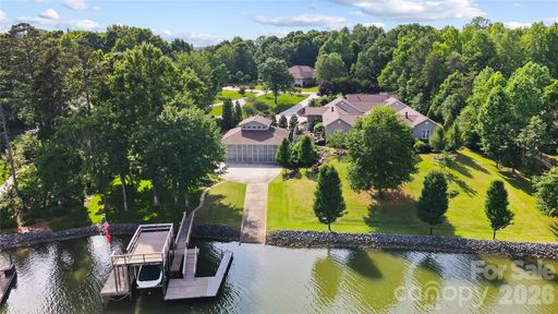 2354 Valelake Road active home in The Glades At Windswept Cove, York, SC