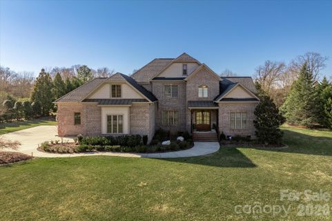 523 Valley Run Drive sold home in Walden At Providence, Waxhaw, NC