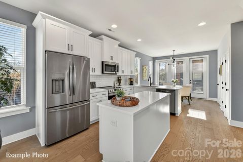 2128 Ford View Lane pending home in North End Terraces, Charlotte, NC