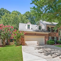 8906 Glade Court