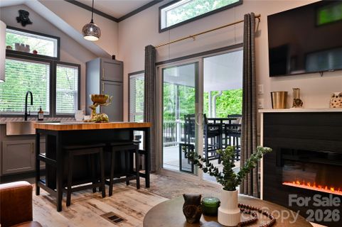 310 Laurelwood Lane
