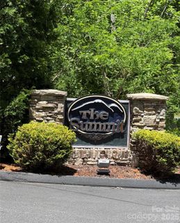 11 Summit Parkway
