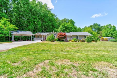 Homes in Pleasantdale Acres, Shelby
