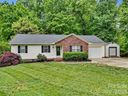 1040 Fox Run Circle sold home in Concord, SC
