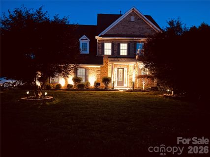 7405 Spice Bush Court active home in Weddington Trace, Waxhaw, NC