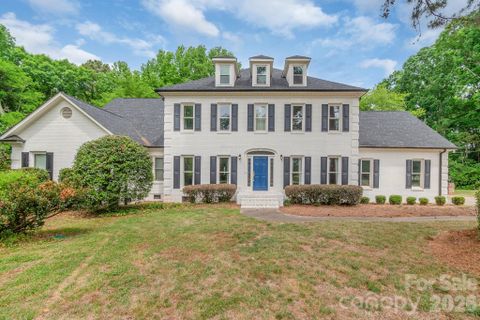 Homes in Providence Woods South, Weddington