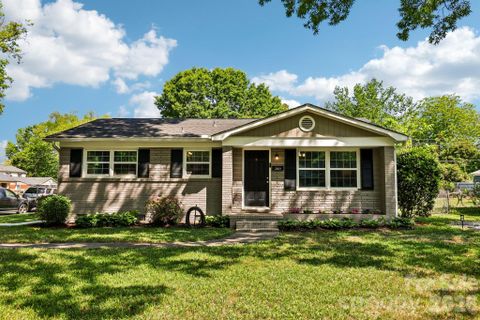2809 Albany Lane sold home in Amity Gardens, Charlotte, NC
