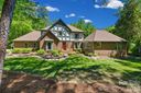 517 Raintree Drive sold home in Matthews, SC
