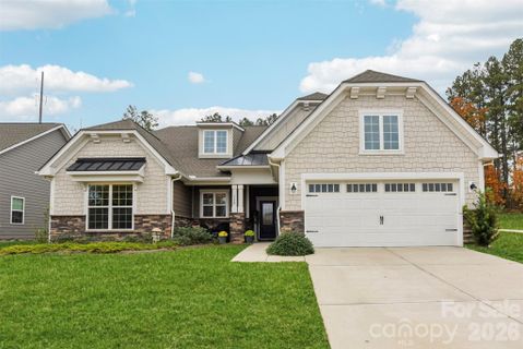 1328 Dali Boulevard active home in Imagery On Mtn Island, Mount Holly, NC