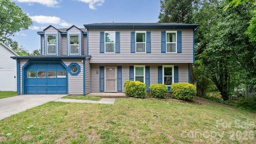 10912 Balbriggan Court pending home in Wexford, Charlotte, NC