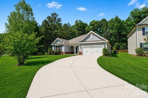10883 Sparkle Creek Drive sold home in Cedarvale Farms, Midland, NC