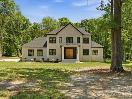 511 Fowler Road