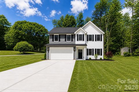 4147 2nd Street active home in Moores Ferry, Hickory, NC