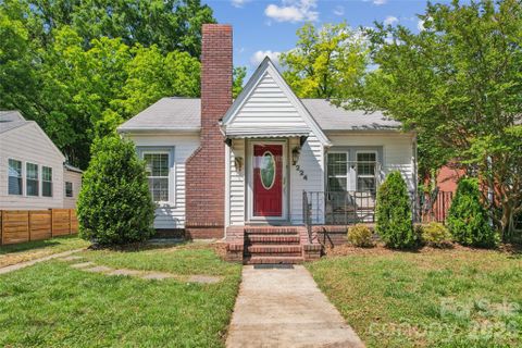 2224 Dundeen Street active home in University Park, Charlotte, NC