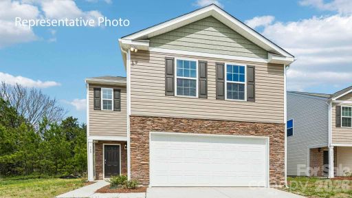 1010 Two Brothers Lane pending home in Fergus Crossing, York, SC