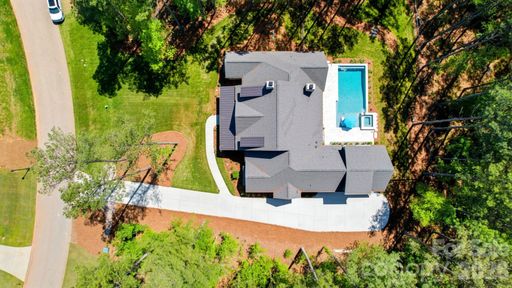 6223 Chimney Bluff Road