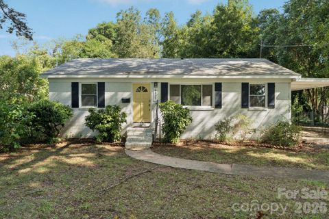 5423 Lantana Avenue pending home in Oakhurst, Charlotte, NC