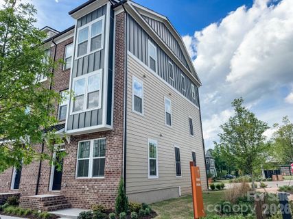 7040 Westrow Avenue pending home in River District Westrow, Charlotte, NC