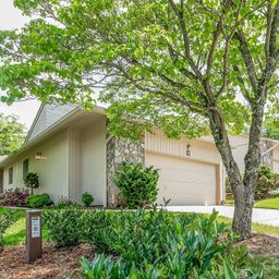 136 Deerlake Drive