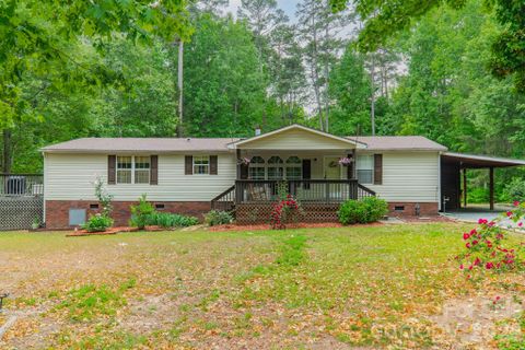 13753 Saint Thomas Drive pending home in Island Creek, Stanfield, NC
