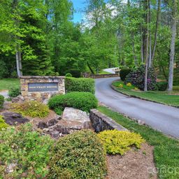 20 Rockbrook Overlook