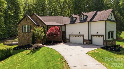 221 Logan Crossing Drive pending home in Anniston, Davidson, NC