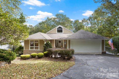 320 Dawnbrook Drive active home in Kenmure, Flat Rock, NC
