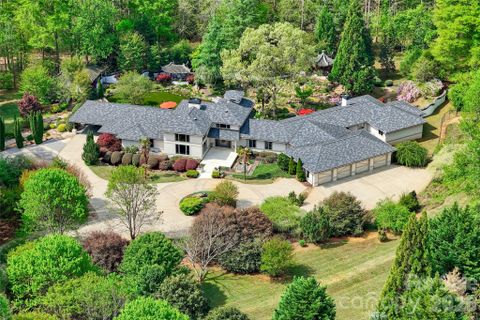380 Montagu Drive