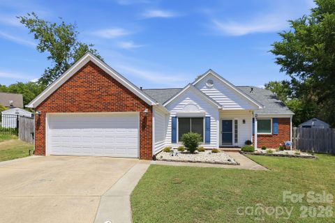 213 Blackberry Walk sold home in Regent Park, Fort Mill, SC