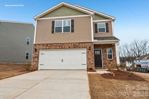 998 Two Brothers Lane pending home in Fergus Crossing, York, SC