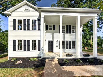 262 Pleasant Street