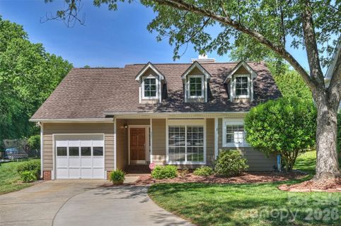 821 Mill Run Drive sold home in Selwyn Farms, Charlotte, NC