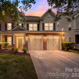 10019 Elizabeth Crest Lane