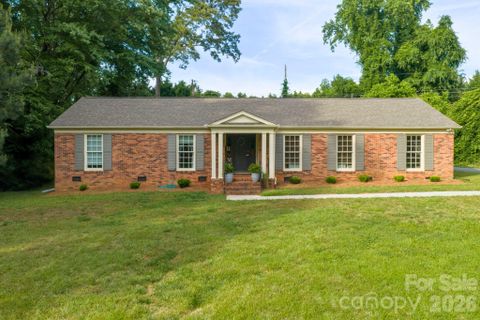 2186 Wentworth Drive
