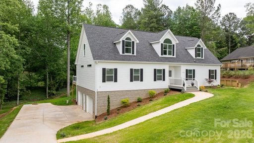 Homes in Grace Harbour, Granite Falls