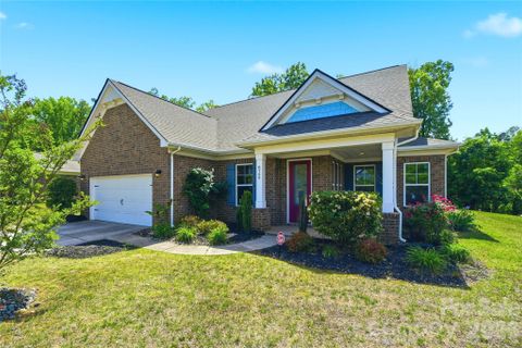Homes in Olde Stonegate, Mint Hill