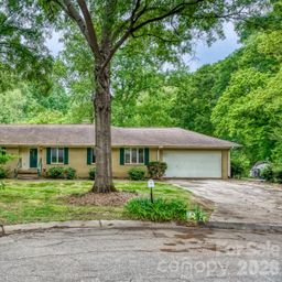 121 Edgerly Court