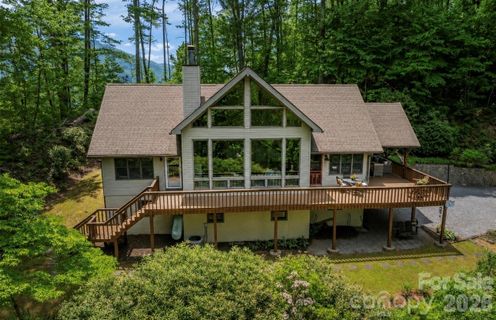 1551 Walnut Creek Road active home in Walnut Creek, Waynesville, NC