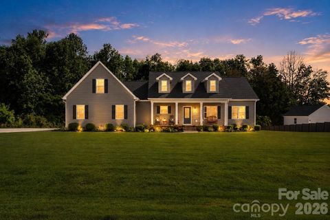 Homes in Sanders Landing, Clover