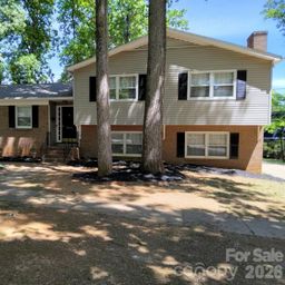 2010 Saratoga Drive