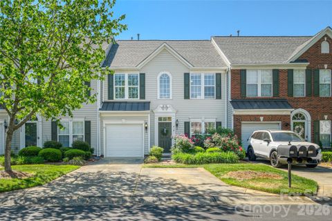 Homes in Fairway Townes, Fort Mill