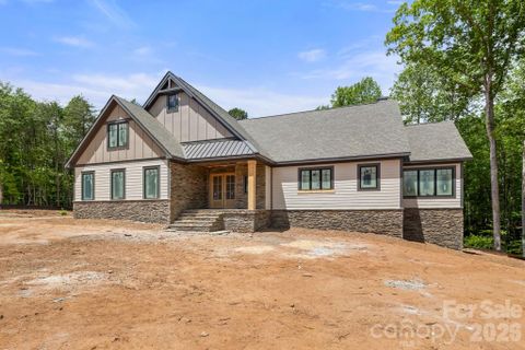 5117 Grassy Creek Road pending home in The Preserve At Grassy Creek, Denver, NC