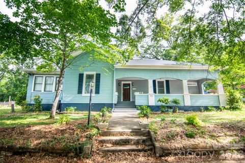 600 W Warren Street