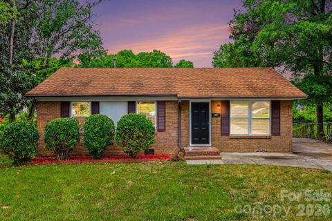 Homes in Fairfax Woods, Charlotte