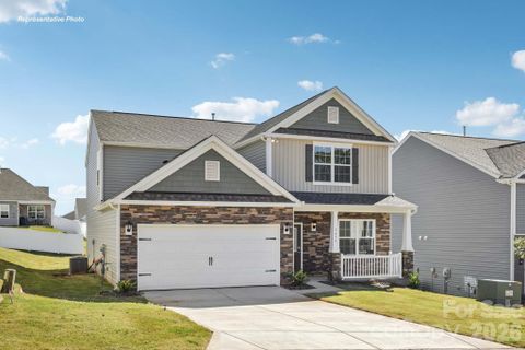 601 17th Avenue Drive pending home in The Hamptons At Hickory, Hickory, NC